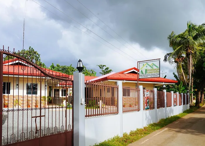 Aj Residences Apartelle Camotes Redpartner Hotel